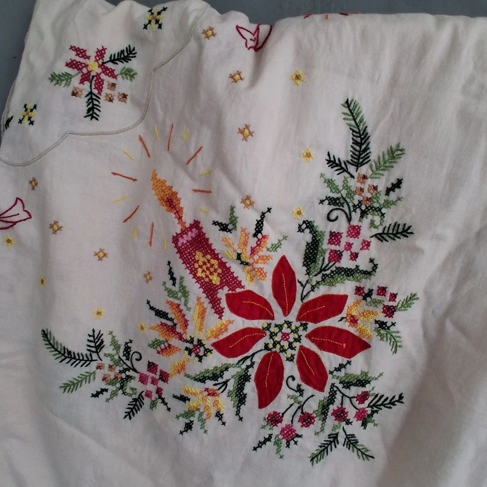 Vintage Christmas Tablecloth Embroidered Poinsettia Candle Bell Scalloped 60x120
